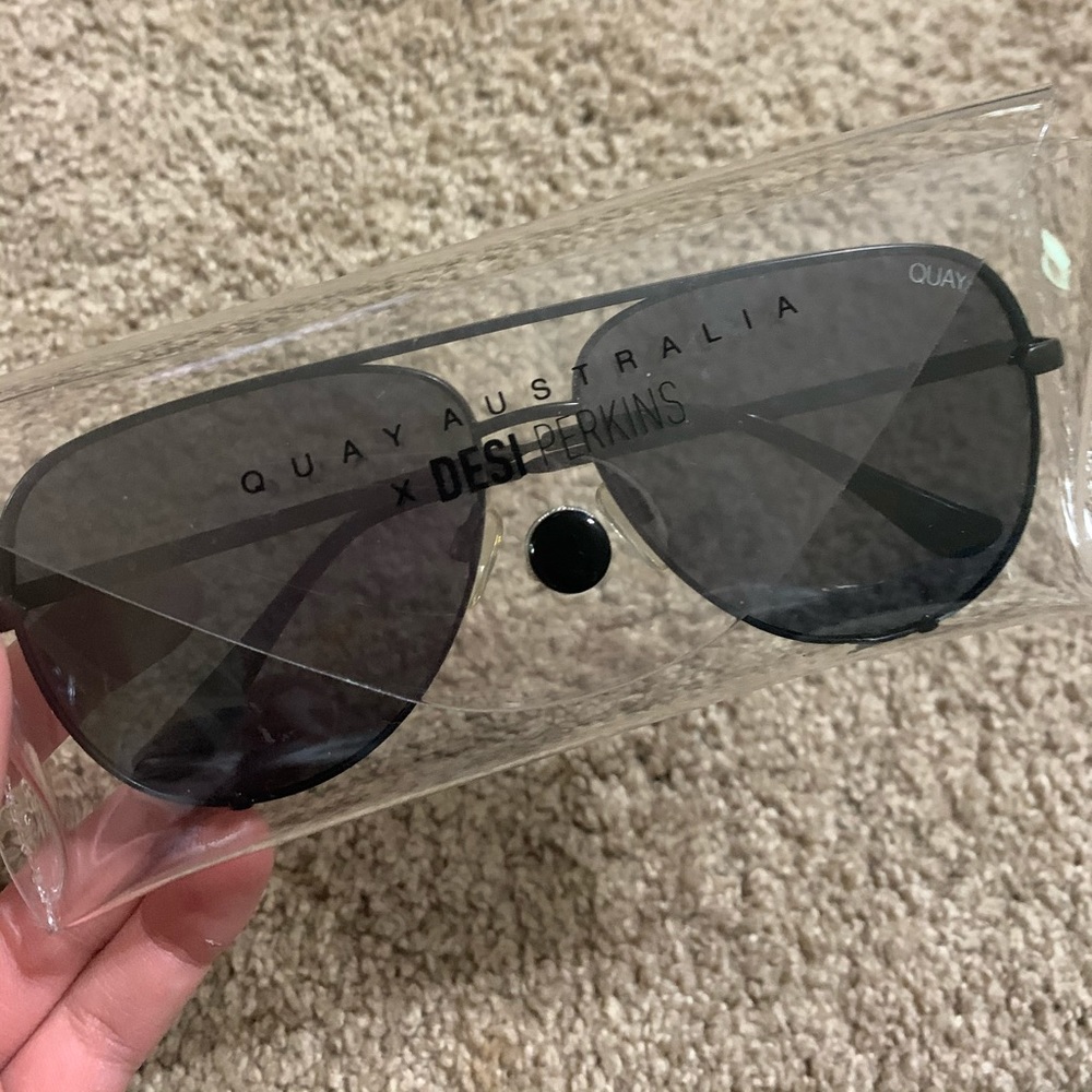 Quay High Key Sunnies